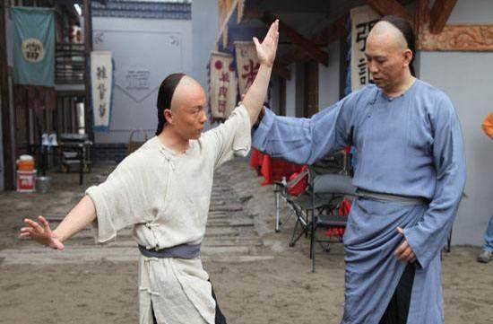 姚太监曾经在李莲英的刀下,救过一个名叫马玉的太监的命,目前这个