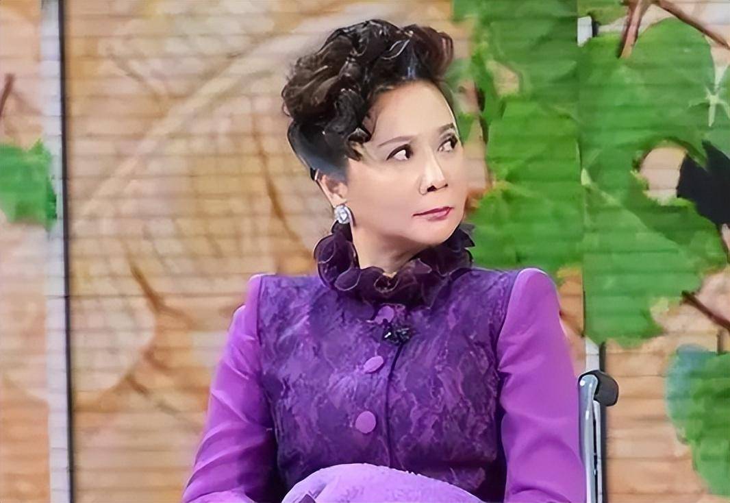 哈文"无脑规则"坑惨央视,12年前造就的错误,让赵本山永远难忘_春晚