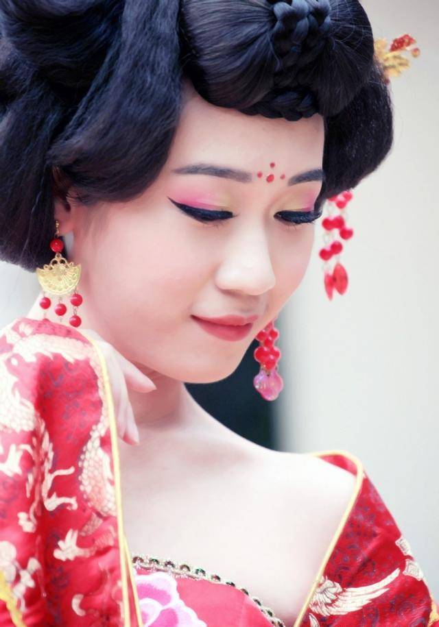 杨贵妃到底有多胖,她的真实体重被曝光,说出来你可能不相信!