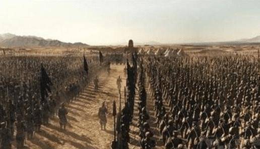 古代打仗时,前排的士兵明知道位置最危险,为何还甘愿站在第一排_冲锋_