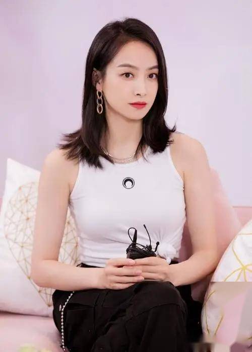 [宋茜,37岁女神写真,这性感身姿,美得让人难以忘怀!