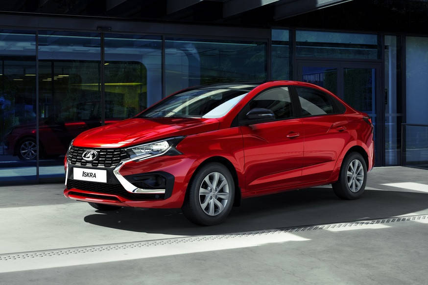 全新拉达iskra首次亮相,搭载1.6l发动机,功率为90或106马力