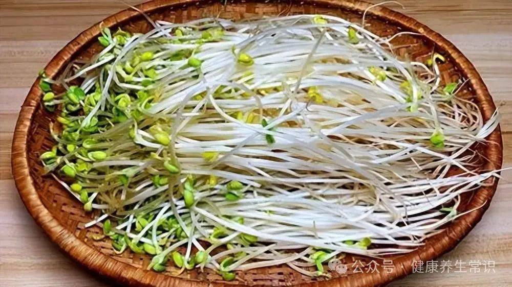 绿豆芽是肠癌"加速器"?告诫:想要肠道健康,4种蔬菜一定少吃