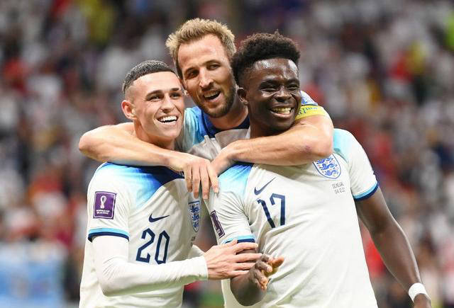 英格兰3-0击败波黑,迈向欧洲杯首冠之路