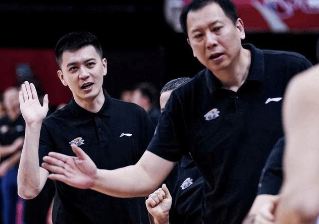 杨鸣郭艾伦做新决定,朱芳雨摊牌