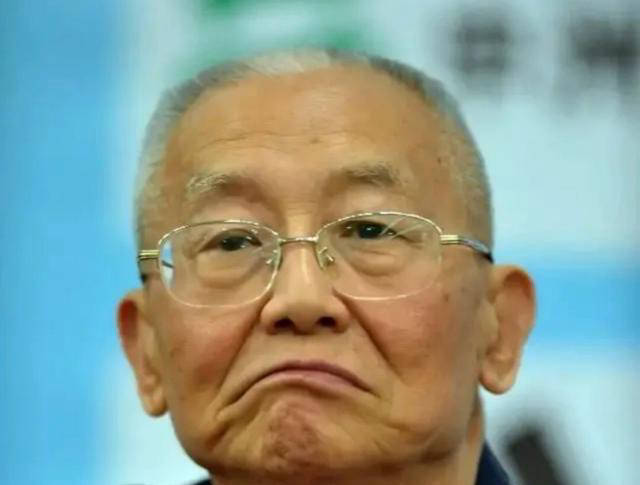 中国女排背后的关键推手:魏纪中的体育传奇