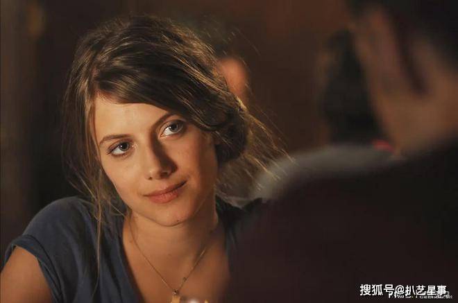 梅拉尼·罗兰:为艺术献身之旅,总是充满争议