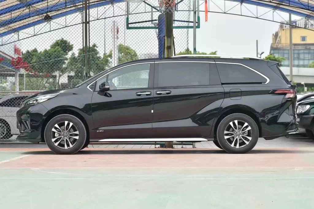 实拍格瑞维亚,29.98万起,配2.5l混动还有四驱可选,值得买吗?