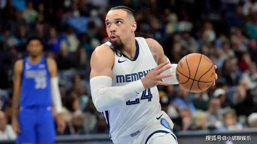 湖人队计划通过送出贾里德-范德比尔特,加布-文森特和杰伦-胡德-希