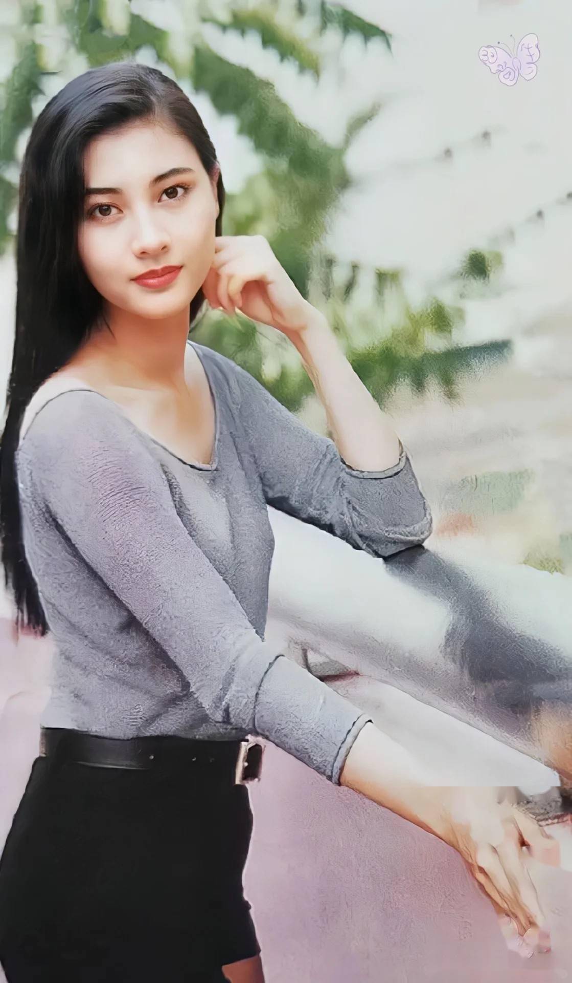 影后魅力李嘉欣,45岁依然丰满有料,女神写真让人着迷!