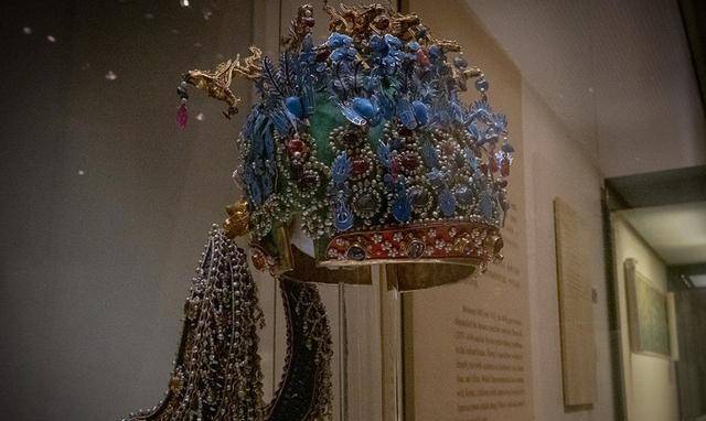 定陵出土的国家一级文物,明孝端皇后的九龙九凤冠,究竟有多奢华