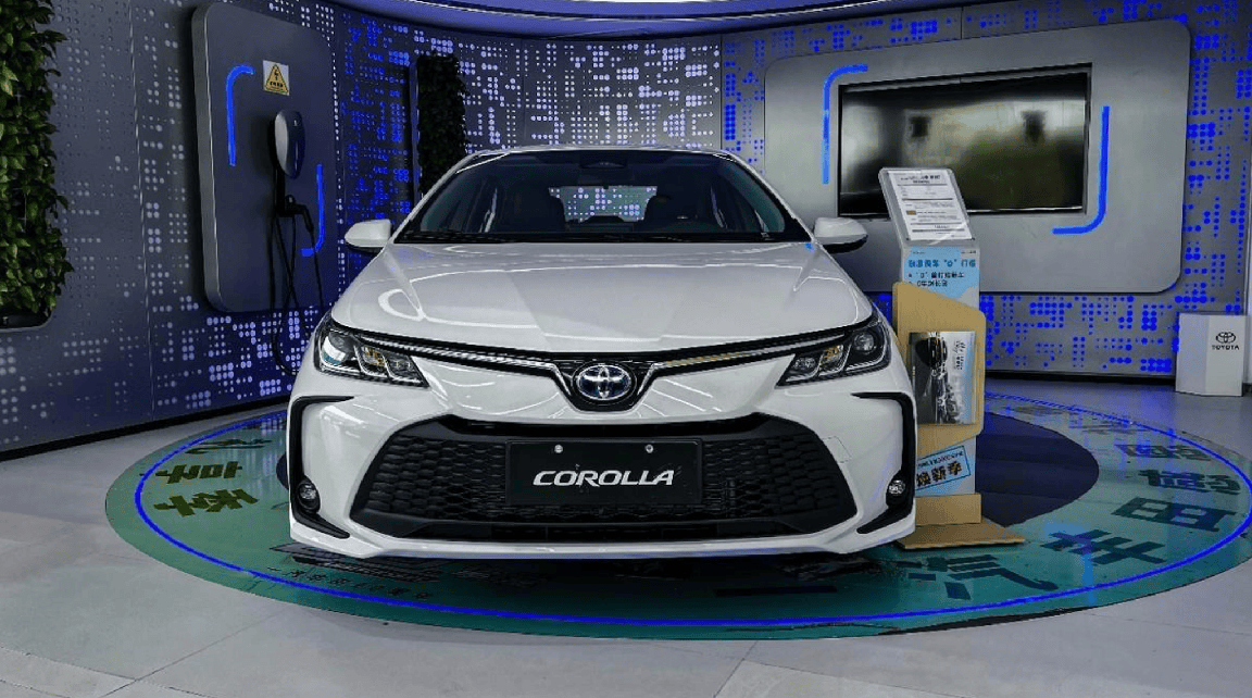 被秦l拉下水,7万多的卡罗拉来了,油耗5.4l,标配l2级驾驶辅助