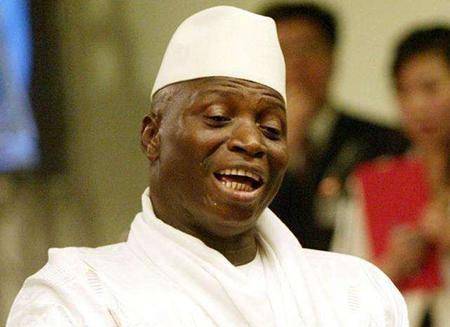 全球最狂妄的小国总统,妄称扫荡欧洲攻占美国,还称自己是神医