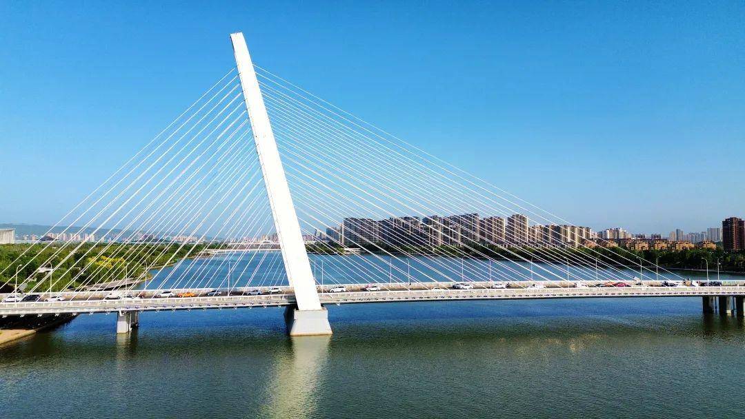 西安人的海,就在浐灞生态区"后海",这里有古城风景柔情的一面