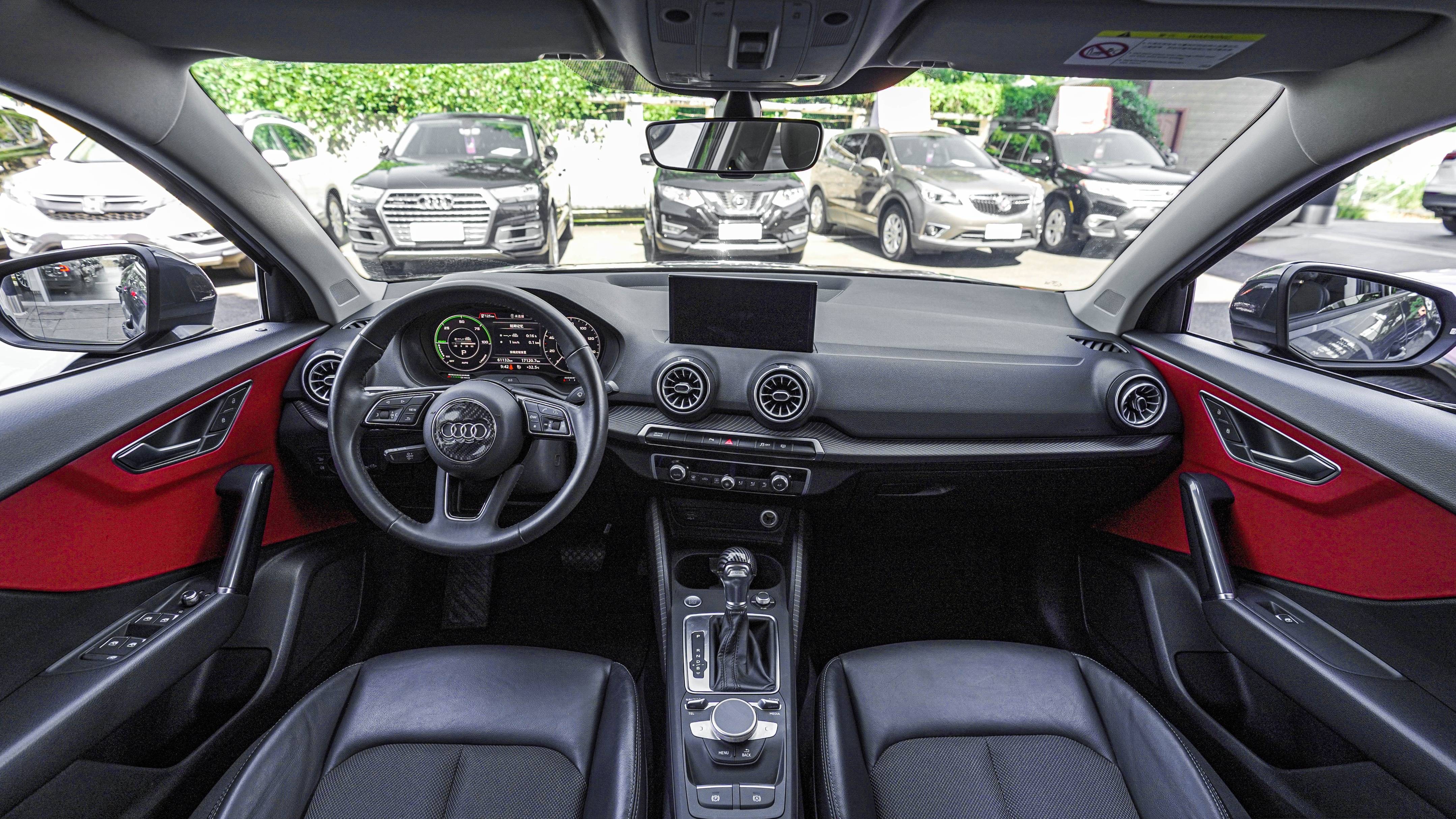 豪华纯电suv,8万多,有"电"划算哦!【奥迪q2l e-tron 纯电智享型】