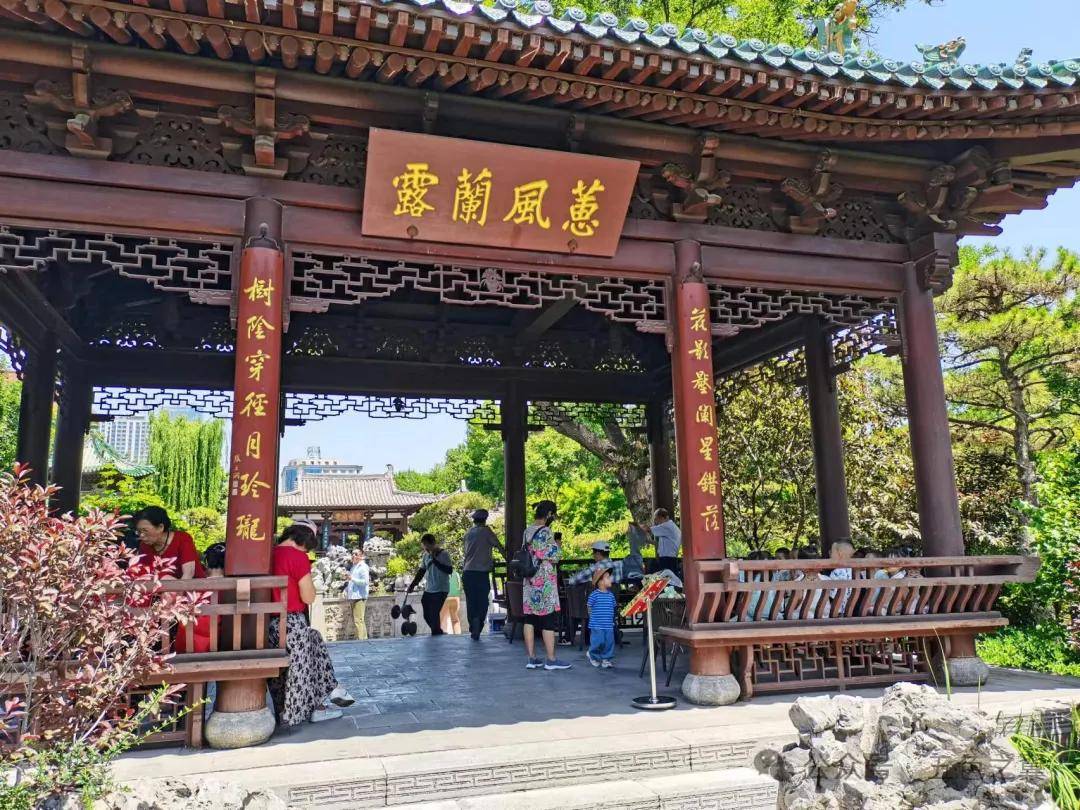 张弛/太原督军府参观记_山西_张之洞_梅山