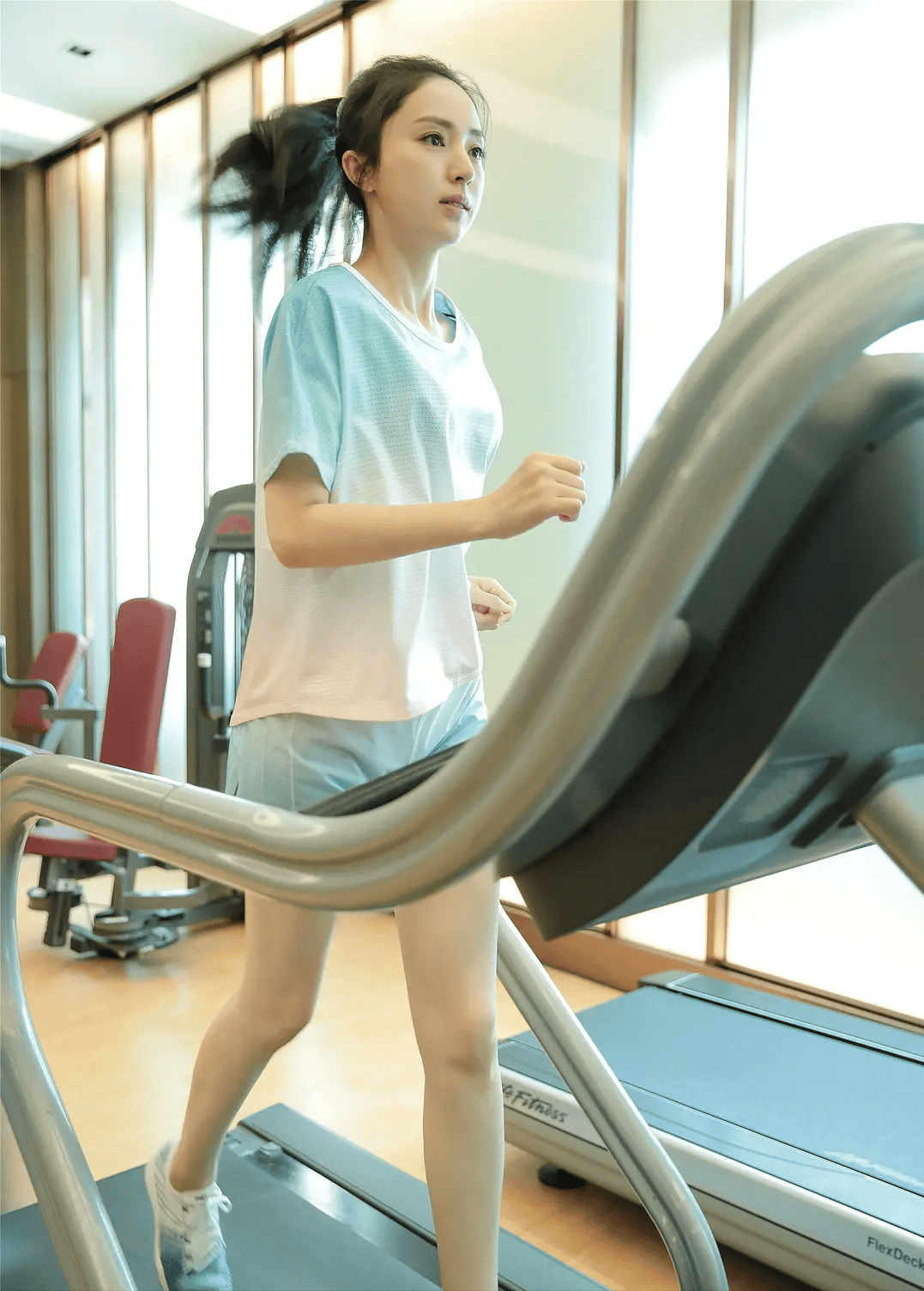 董璇身材曝光,众人竞相观望!