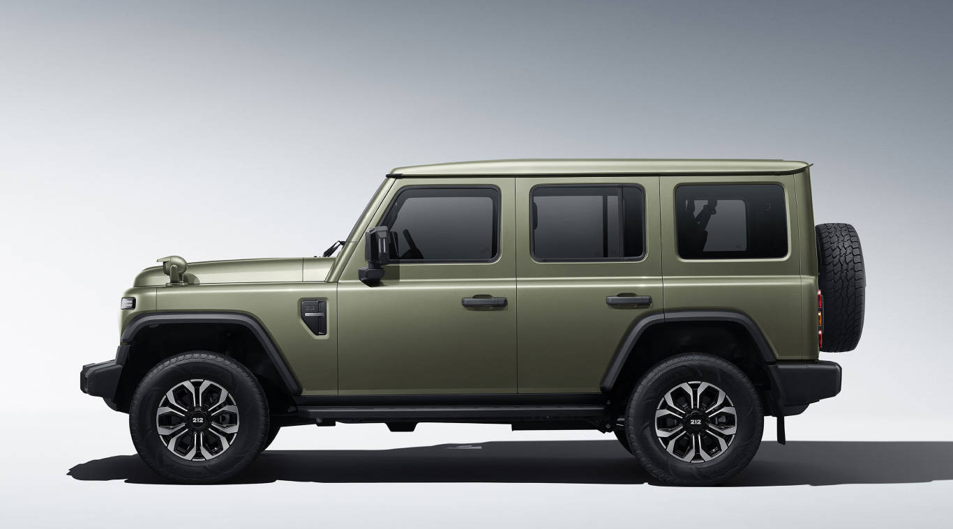 不!它是全新212,来自2024年的二一二