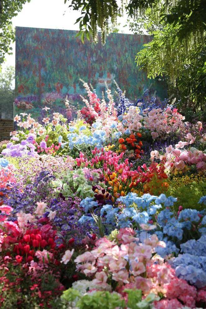 在花与霓裳中,邂逅北方小江南的诗意与浪漫!