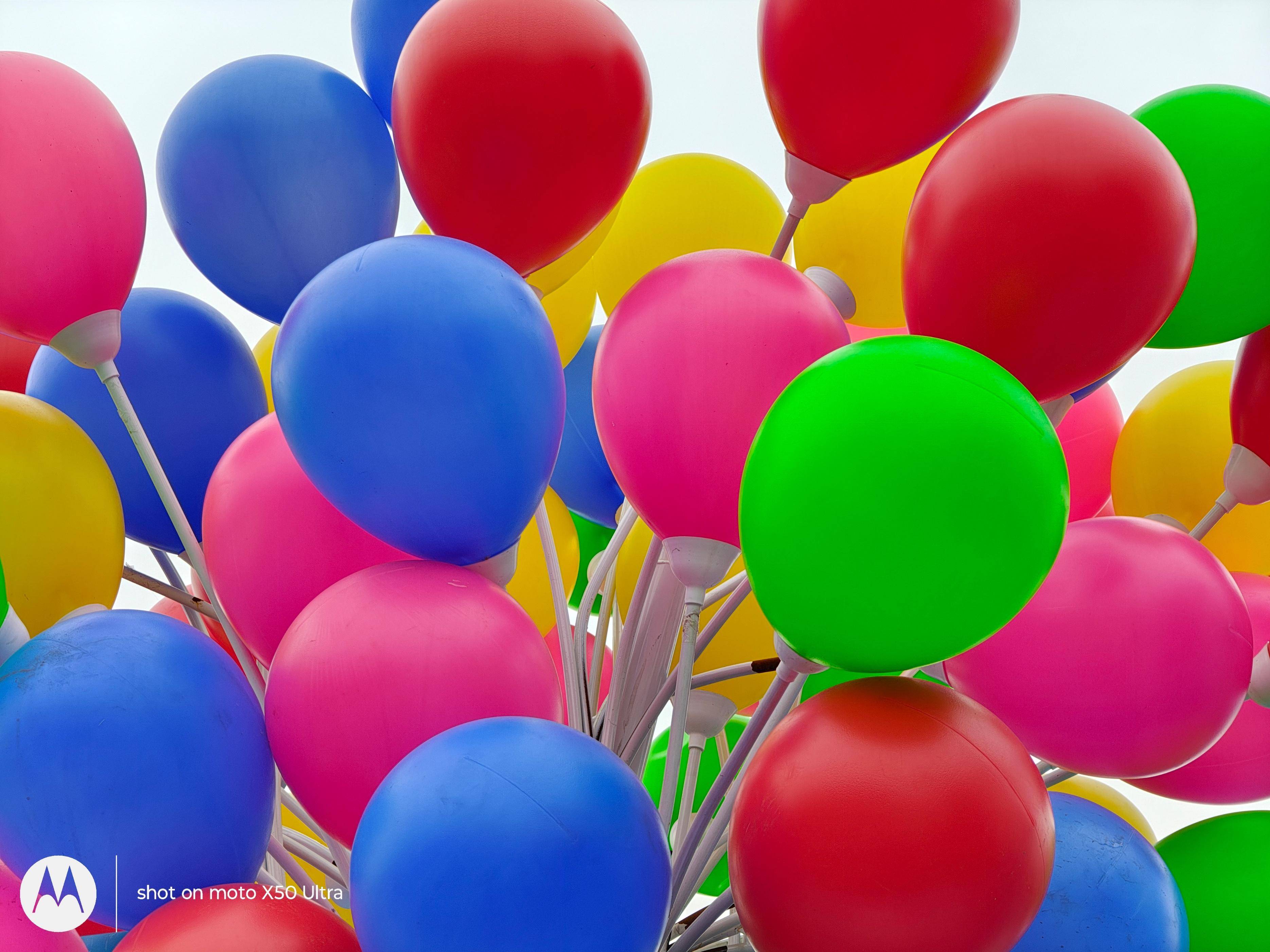 更为简单,当你随手一拍,就能有独具风格的大片感,为你还原自然色彩