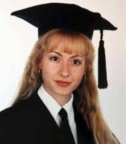 2011年奥地利发现两男尸,冰激凌店主逃跑,被抓后在监狱结婚生子