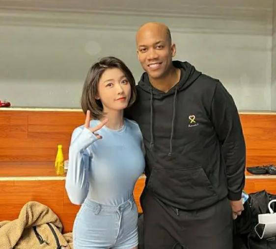 由于对森林狼的不满,对篮网和太阳的战术安排不满意,马布里最终来到