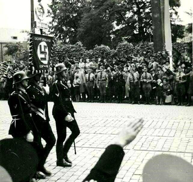 德国第三帝国党卫军队列,黑色制服颜值太高,高冷的气质让人心动