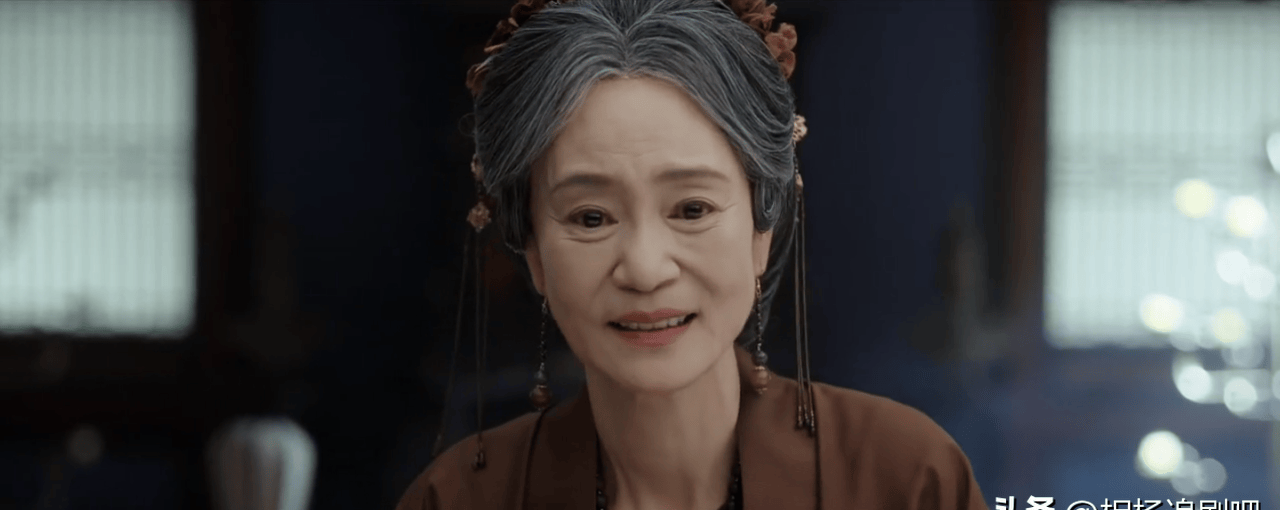 姜老夫人对姜梨宠爱有加,但因为季舒然的阻挠,她送去姜梨的东西并没有