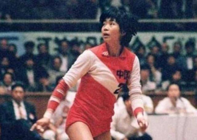 退役下海经商身家过亿,女儿是清华博士_梁艳_排球_球场