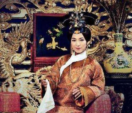 最令人惋惜的清朝皇后,出身顶级名门,死后还被埋葬了三次