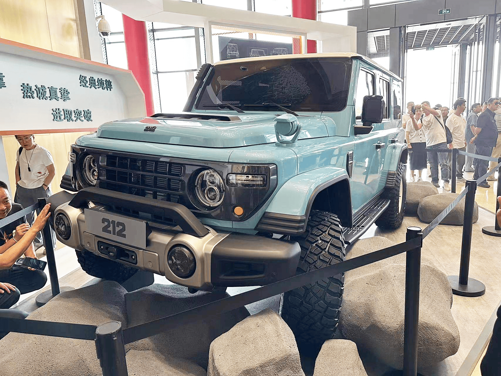 中国越野车既不源于bj212,也与两家北汽无关联,其源自长江46车型