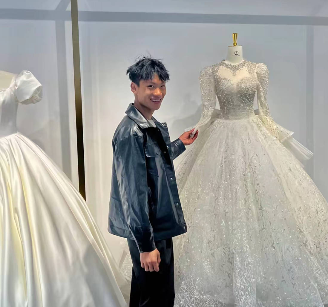 00后网红韩坤已确定溺水身亡!因野泳出事,是老来子,父母崩溃