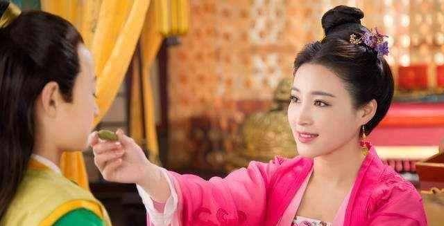 很难让人相信的宫廷戏,参与者都是善良人,历史在这一刻特别温馨