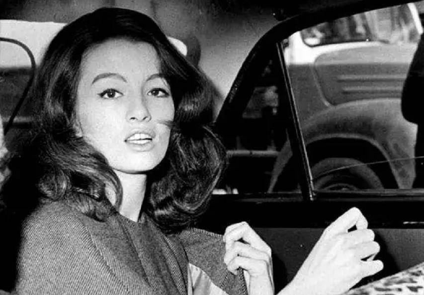 从贫家女到交际花,曾因美貌搅动英国政坛,晚年沦为落魄大妈