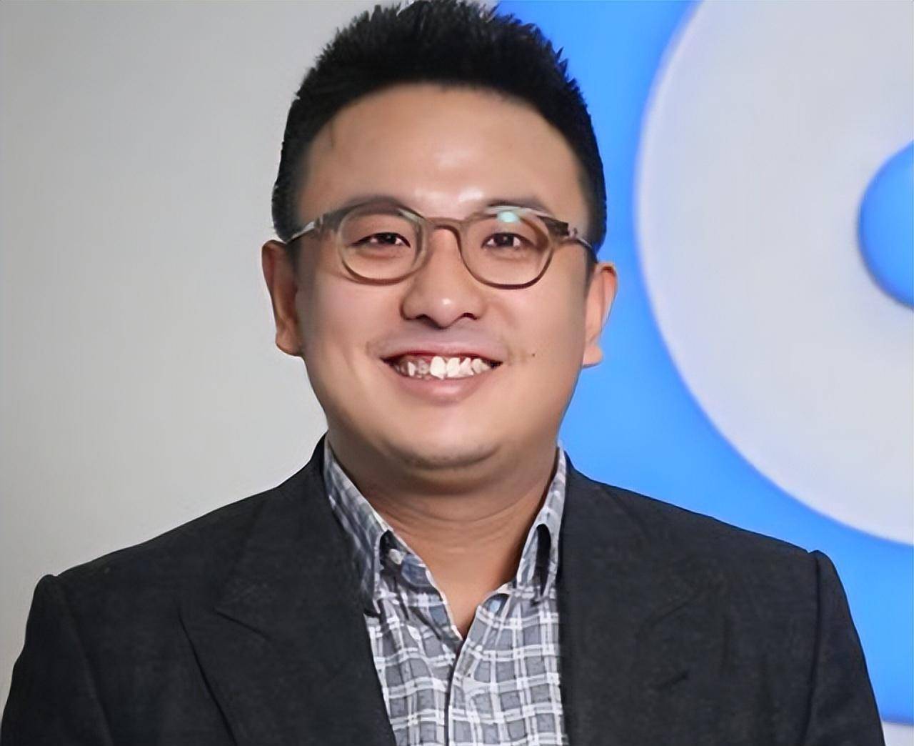 上海大佬张旭豪:33岁将公司卖给马云,套现665亿,如今再创传奇