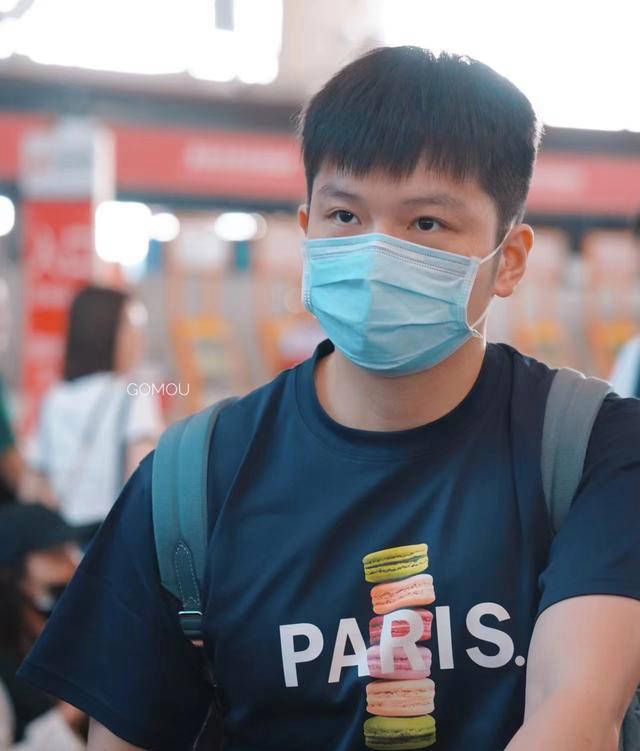 国乒成员行程曝光:陈梦逛街,王楚钦夜归,樊振东换发型