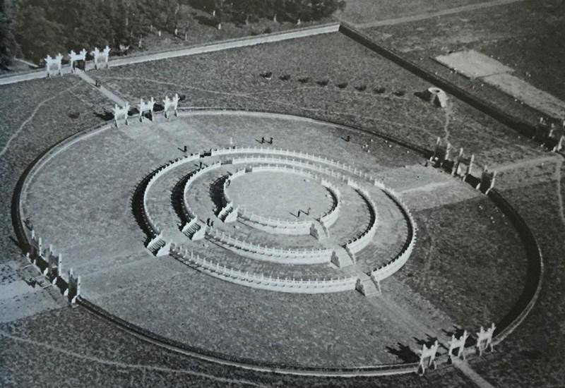 80年前德国人航拍的中国:北京古城墙无比壮观,西安布局如同棋盘