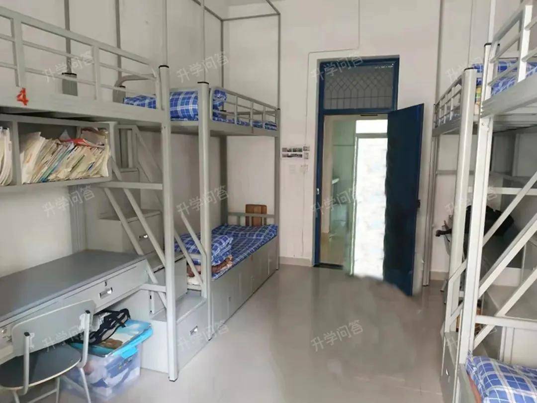 崇庆中学高中复读班招生电话-崇庆中学高级中学复读班招生政策2024