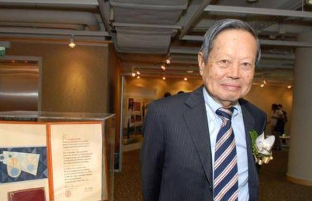 物理学家杨振宁:我放弃中国国籍后,父亲直到临终时都没原谅我_美国_事