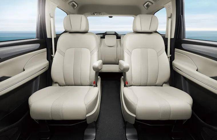 忘了奥德赛吧!这才是"真良心七座mpv",仅9.98万起,后排轻松"跷二郎腿"