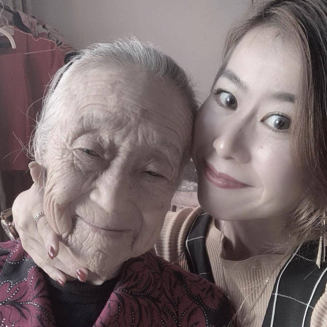 93岁知名网红大林奶奶去世,年初确诊脑出血,田姥姥悼念_胡涵溪_老人家