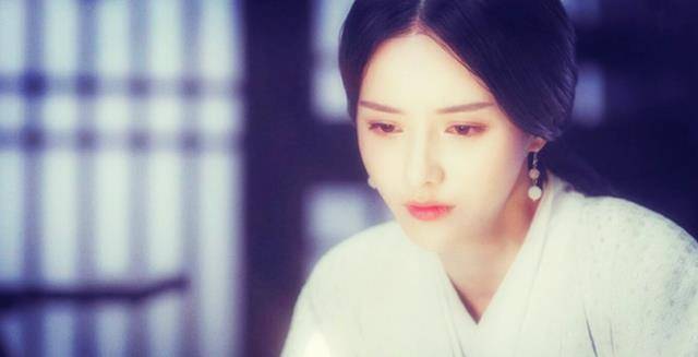 我国史上独一无二当过两国皇后的女人,废十次,重新上位堪称奇迹