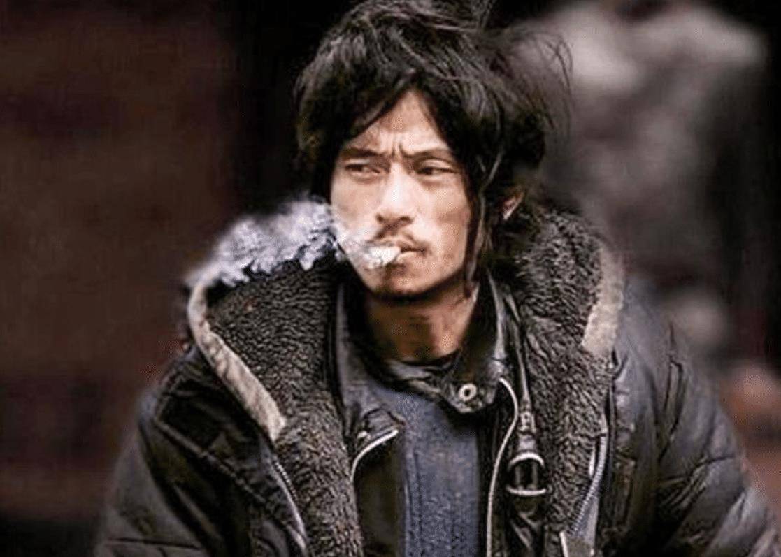 曾红遍网络的"犀利哥",十年过去,如今他的现状怎样?