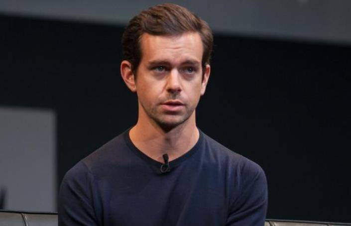 他说不清楚自己的家乡究竟是哪里,只是在圣路易斯待的时间最长罢了