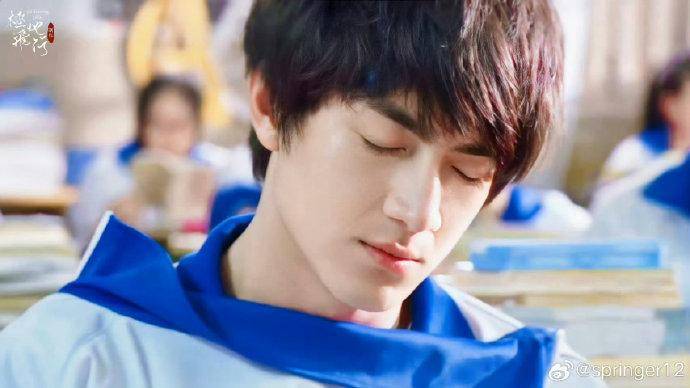 林更新36岁演男学生根本不在话下啊!这状态谁看了不说一句男高