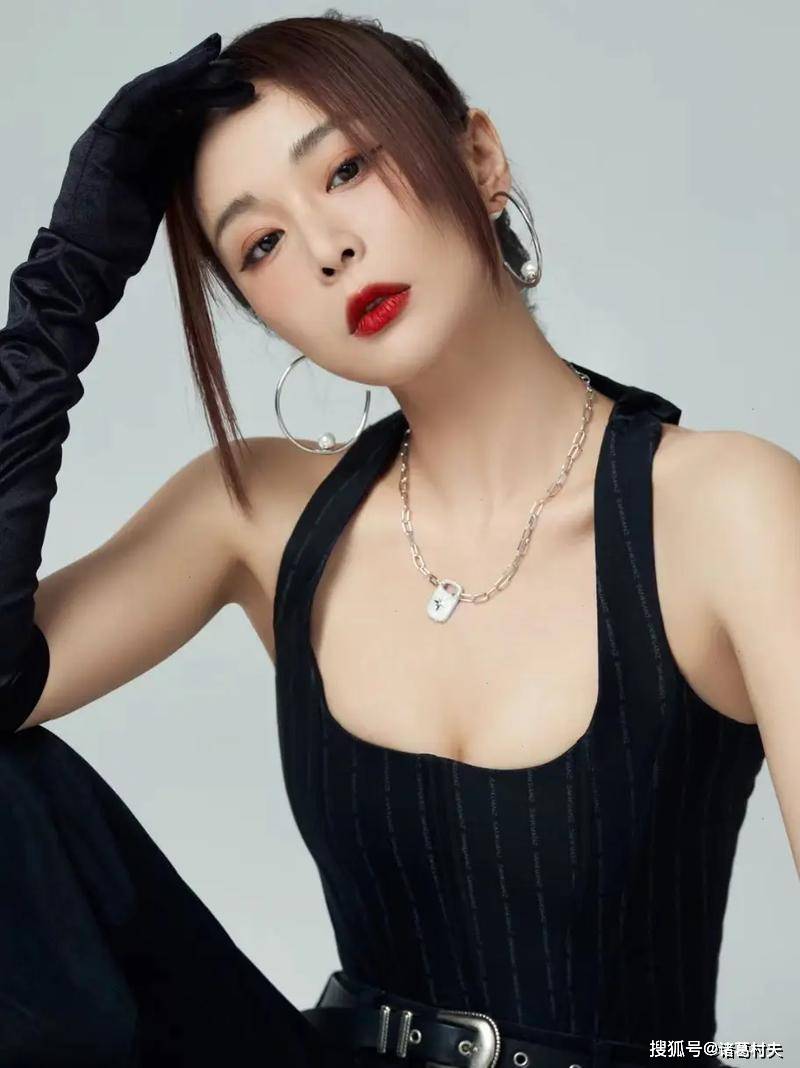 高叶,这身材究竟谁顶得住嘛!