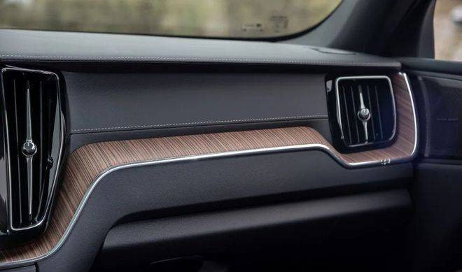 2023 款沃尔沃 xc60:正值壮年,细节调整彰显魅力