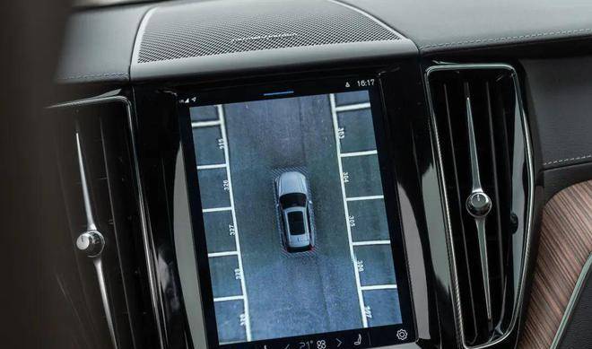2023 款沃尔沃 xc60:正值壮年,细节调整彰显魅力