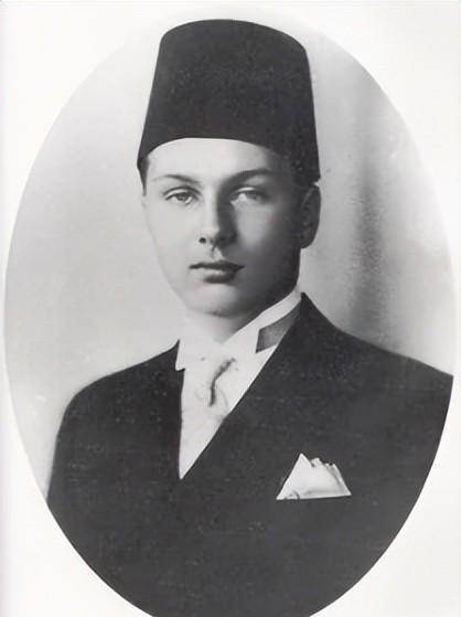 埃及篇:一个喜欢偷窃的末代皇帝,连首相都不放过_法鲁克_丘吉尔_国王