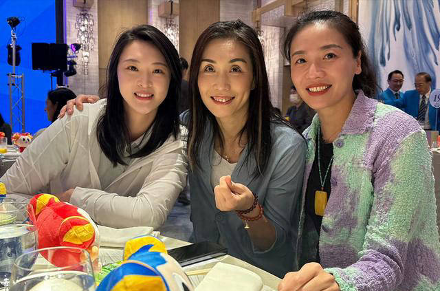 中国女排三任队长齐聚香港!揭秘各自冲奥之路的不同经历